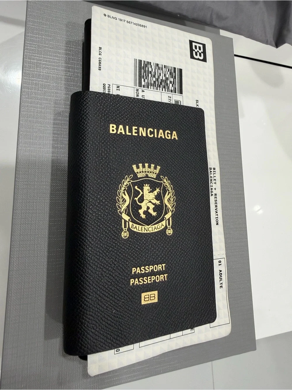 MEN'S PASSPORT LONG WALLET 1 TICKET IN BLACK BALENCIAGA
